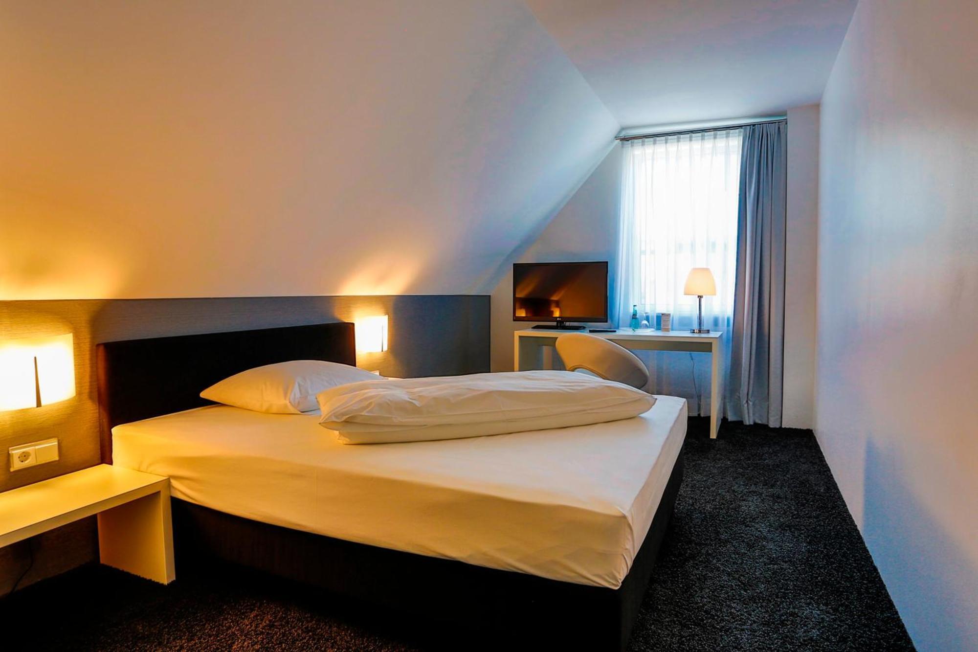 Hotel Schempp Bobingen  Phòng bức ảnh