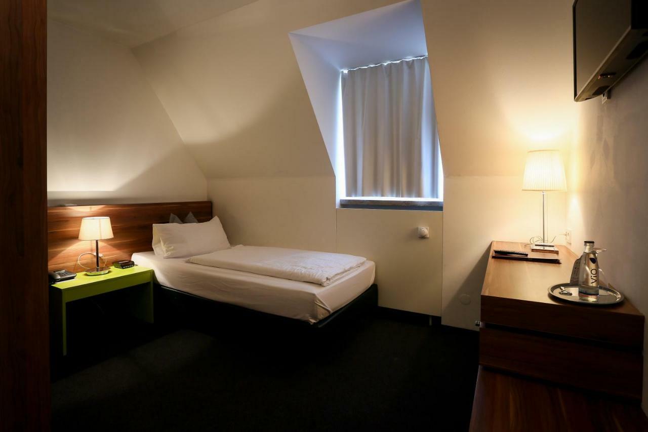 Hotel Schempp Bobingen  Ngoại thất bức ảnh